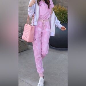 Figs limited edition Marbled Rose Scrub set